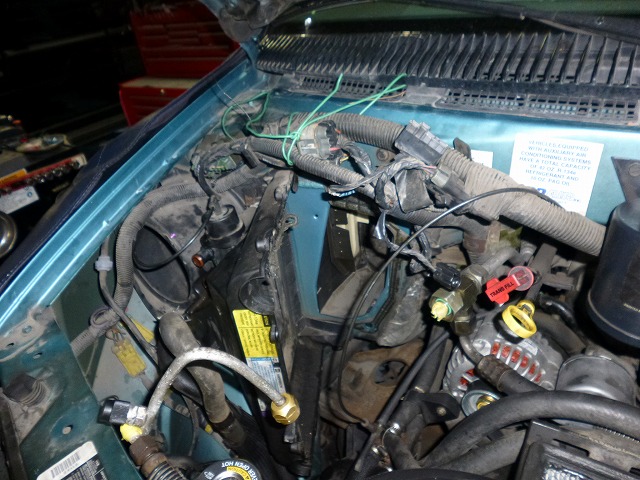 GM シボレー 95y アストロ エアコン 修理 | 東京でベンツの修理やBMW修理など外車の故障はジョニーガレージへ