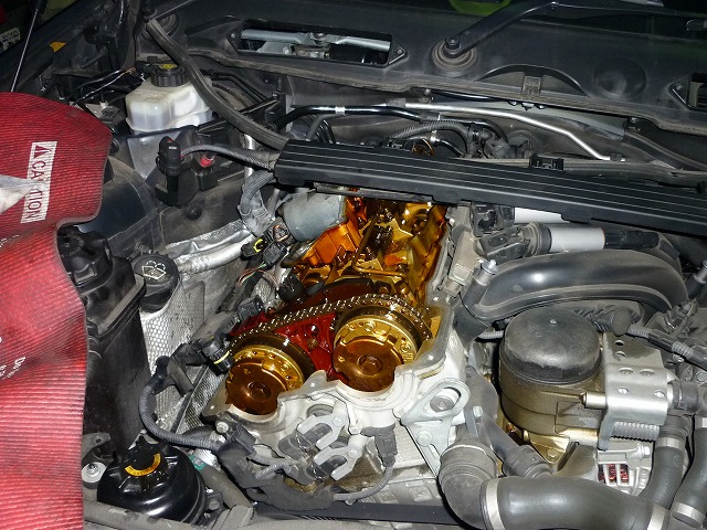 Bmw ｅ８７ １２３i エンジンオイル漏れ 修理 東京でベンツの修理やbmw修理など外車の故障はジョニーガレージへ