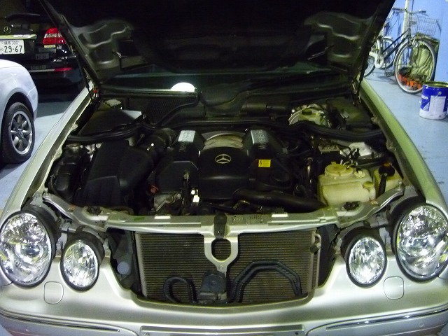 ベンツ W２１０ Ｅ３２０ エンジンオイル漏れ 修理 | 東京でベンツの